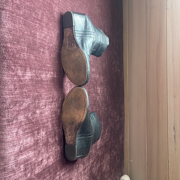 Frye Carson Hidden Wedge Leather Ankle Boot - Picture 6 of 7